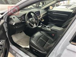 نيسان ألتيما